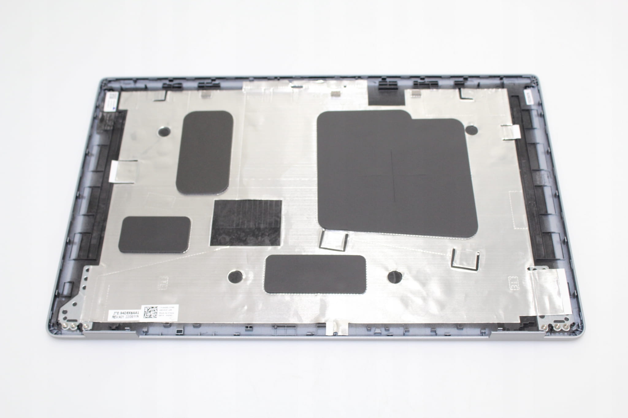 Klapa matrycy do Dell Latitude 5520 Precision 3560 | 094D8X 3 Wewnętrzna strona klapy matrycy Dell z mocowaniami i elementami konstrukcyjnymi
