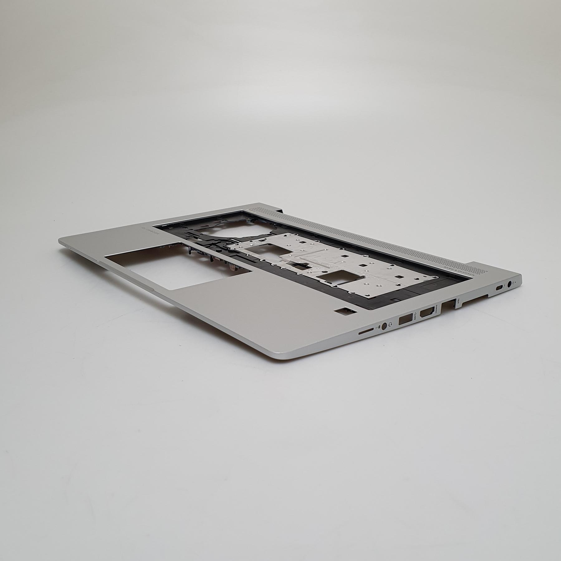 Nowy Palmrest do HP EliteBook 745 840 G5 G6 4 Srebrny palmrest HP EliteBook 745 840 G5 G6 w ujęciu z prawego boku