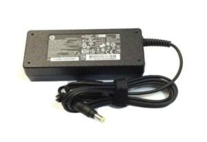 Czarny zasilacz HP 18.5V 65W z przewodem i okrągłym wtykiem 5.5x2.5 mm