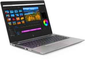 HP ZBook 14u G5 z otwartym programem do edycji wideo na ekranie