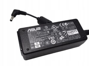 Czarny zasilacz Asus 12V 3A 36W z kątową wtyczką i etykietą parametrów