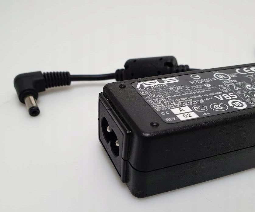 Zasilacz Asus 12V 3A 36W 3 Zasilacz Asus 12V 3A 36W z gniazdem zasilania i kątową wtyczką
