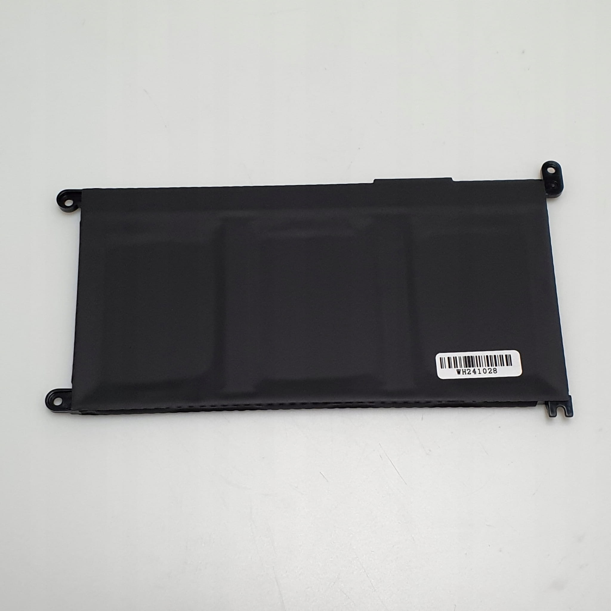 Bateria do Dell Latitude 3500 Vostro 5490 5590 Inspiron 5481 5482 | YRDD6 2 Tylna strona czarnej baterii Dell YRDD6 ze złączem i naklejką