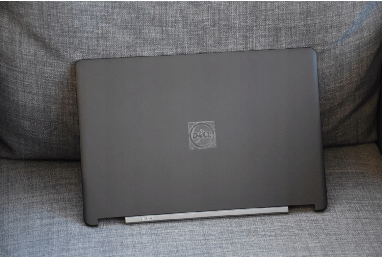 Nowa Klapa Matrycy Dell E7250 3 Czarna klapa matrycy Dell Latitude E7250 od zewnętrznej strony