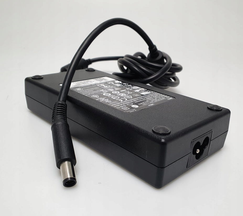 Zasilacz Dell 19.5V 9.23A 180W 4 Zasilacz Dell 19.5V 9.23A 180W z widoczną etykietą i przewodem
