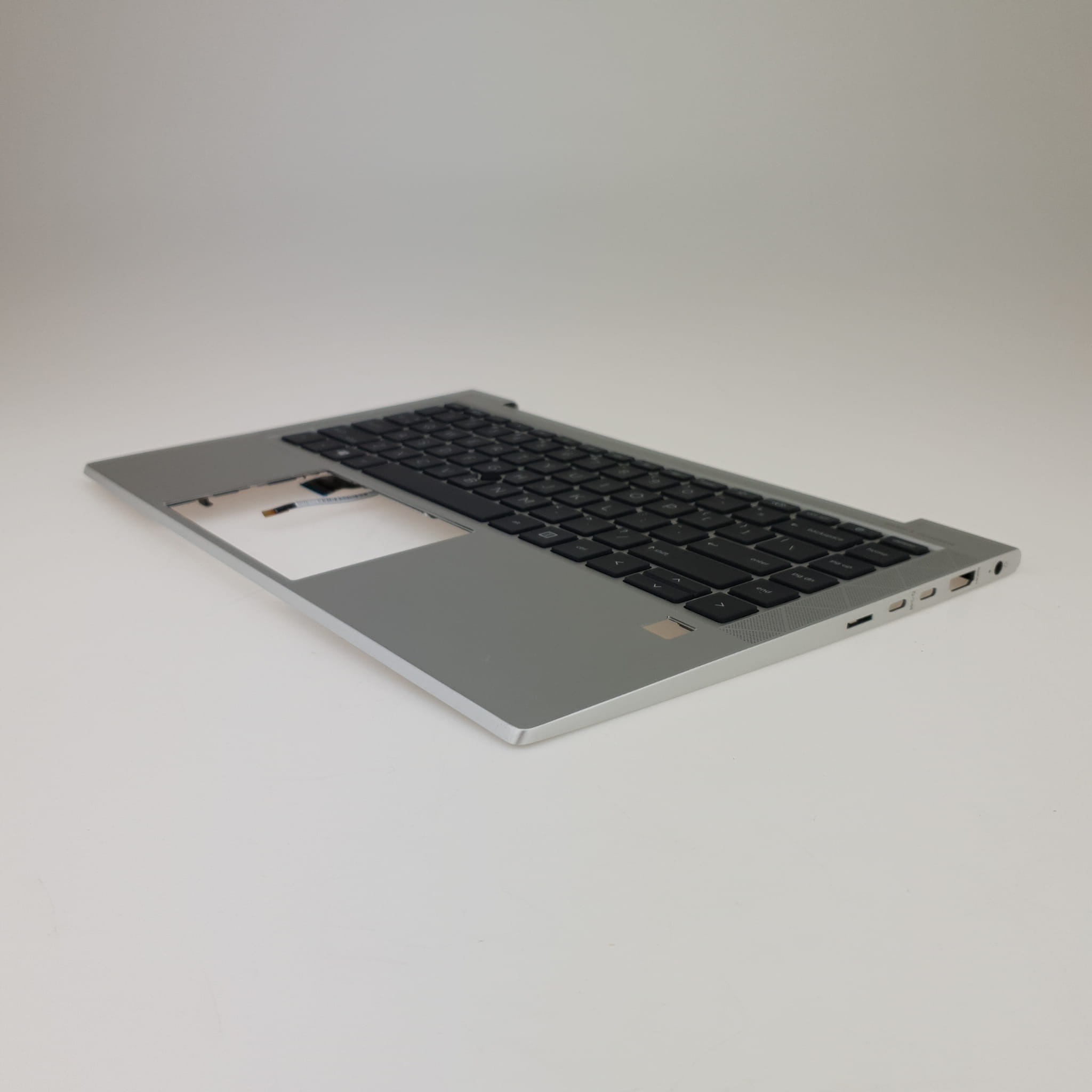 Nowy Palmrest Klawiatura Podświetlana do HP EliteBook 840 845 G7 G8 4 Palmrest z czarną klawiaturą do HP EliteBook 840 i 845 G7/G8, widok z prawej strony