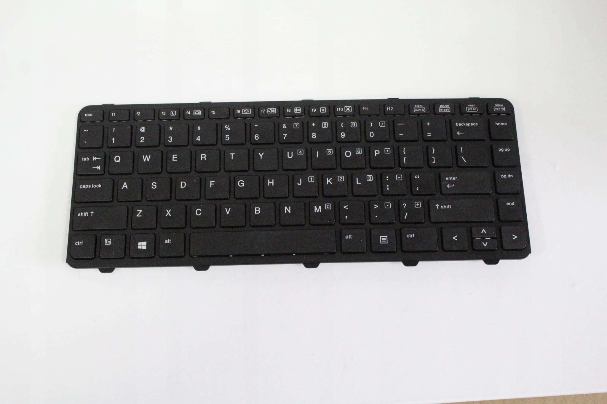 Nowa Klawiatura do HP ProBook 640 G1 645 G1 2 Czarna klawiatura do laptopa HP ProBook 640 G1 i 645 G1 widziana od frontu