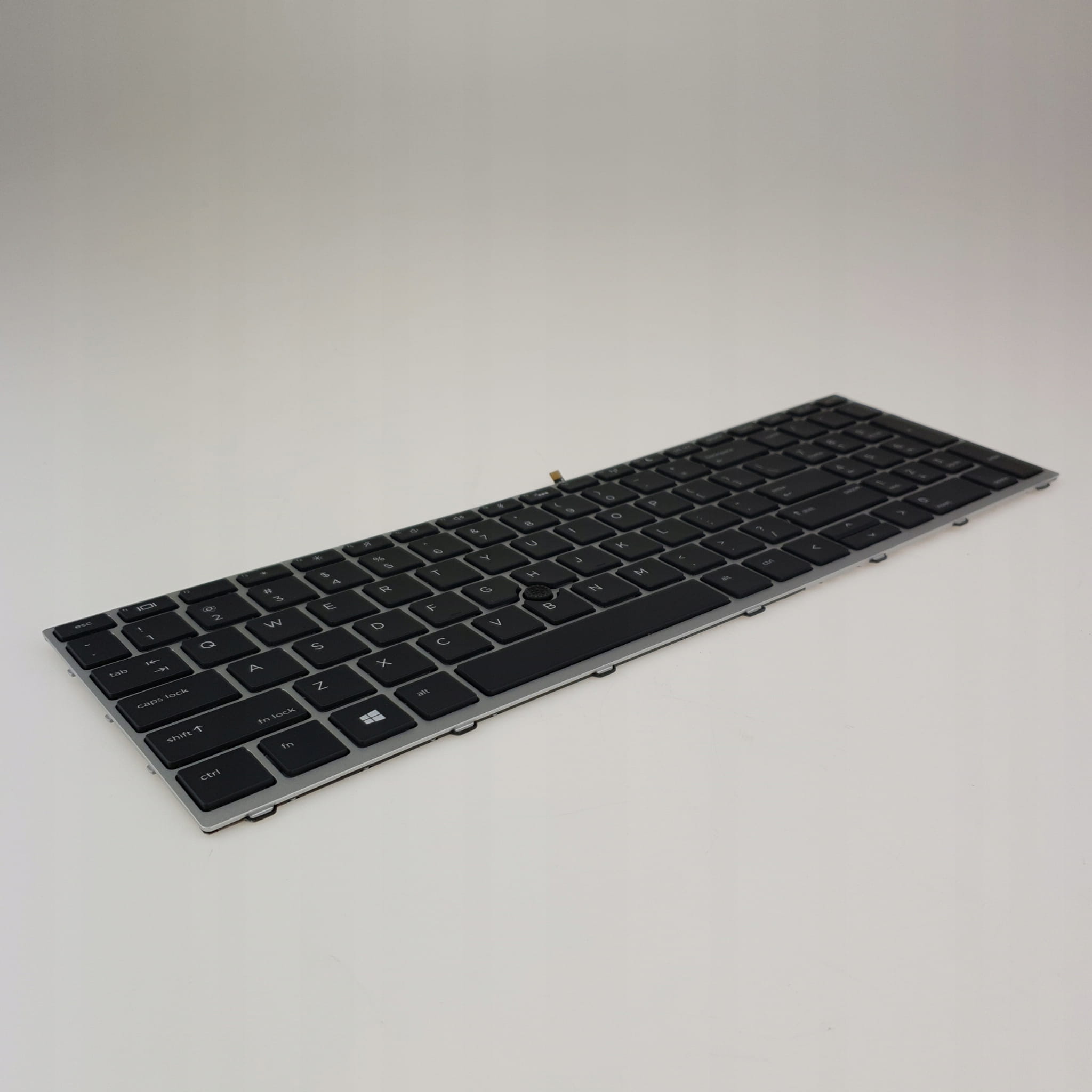 Nowa Klawiatura Podświetlana do HP ProBook 650 655 G4 G5 5 Czarna klawiatura do HP ProBook 650 i 655 G4 G5, widok pod kątem