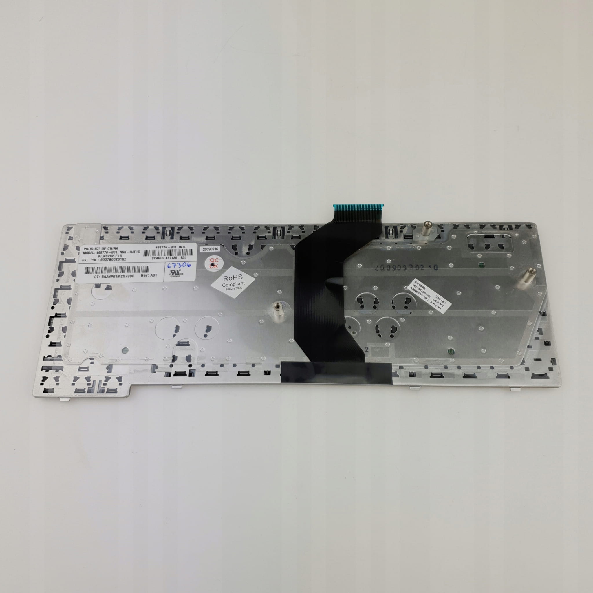 Nowa Klawiatura HP Compaq 6730b 6735b 3 Tylna część klawiatury do HP Compaq 6730b i 6735b z metalową płytą oraz taśmą połączeniową