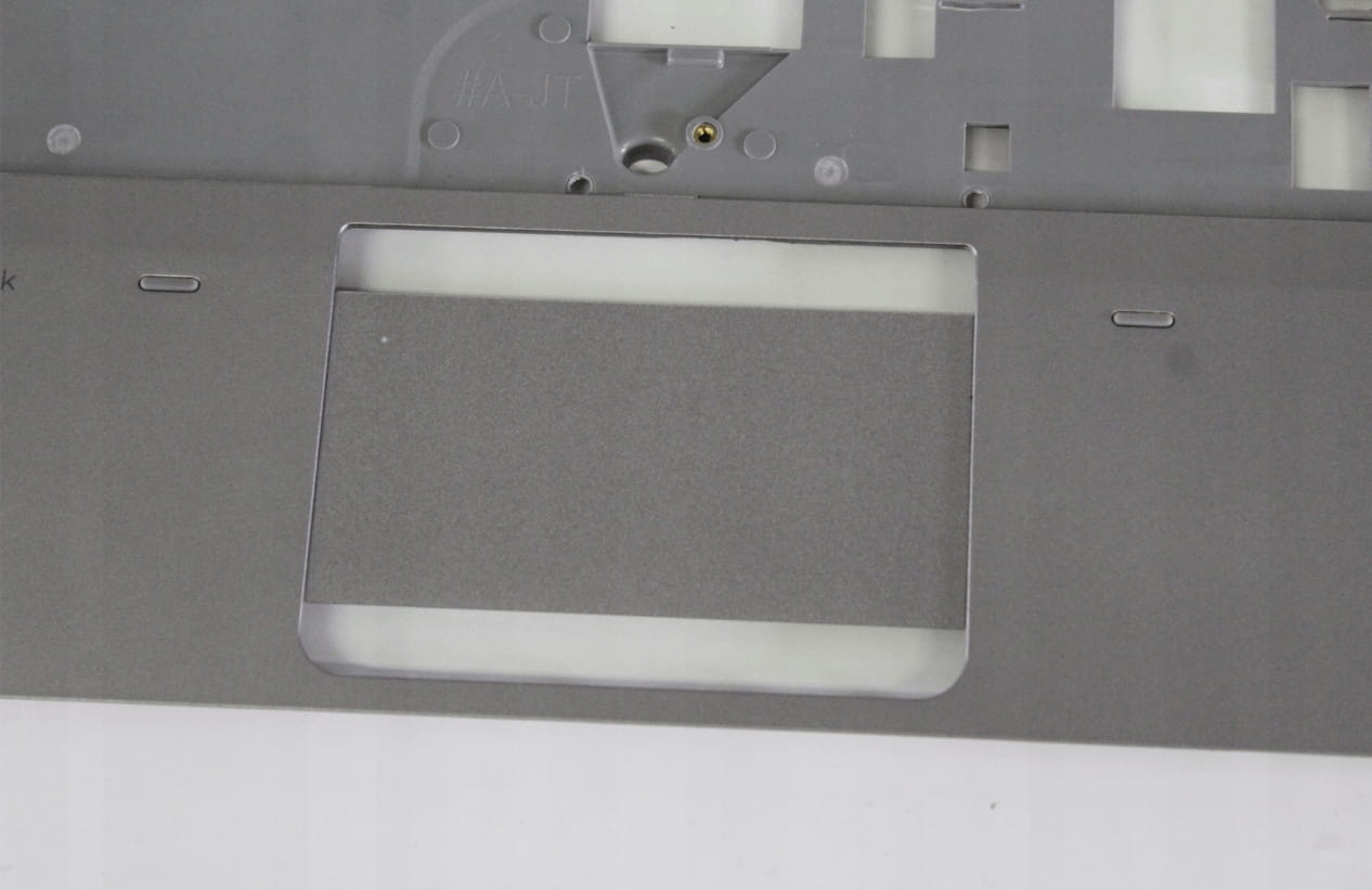 Nowy Palmrest HP 640 G2 645 G2 4 Zbliżenie na panel touchpada w szarym palmreście do HP 640 G2 i 645 G2