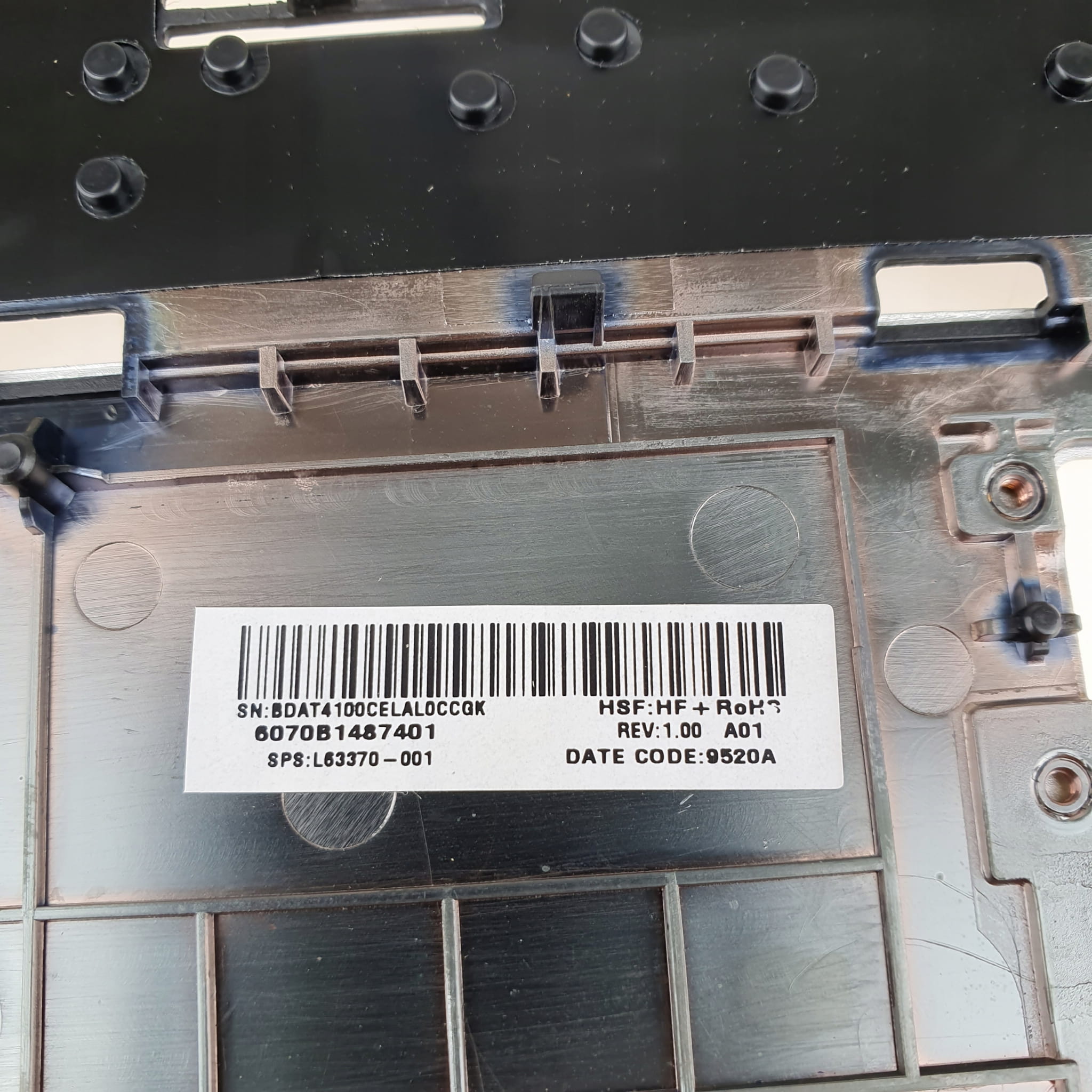Nowy Palmrest do HP EliteBook 755 850 G5 G6 4 Naklejka z numerem części L63370-001 na wewnętrznej stronie palmrestu HP