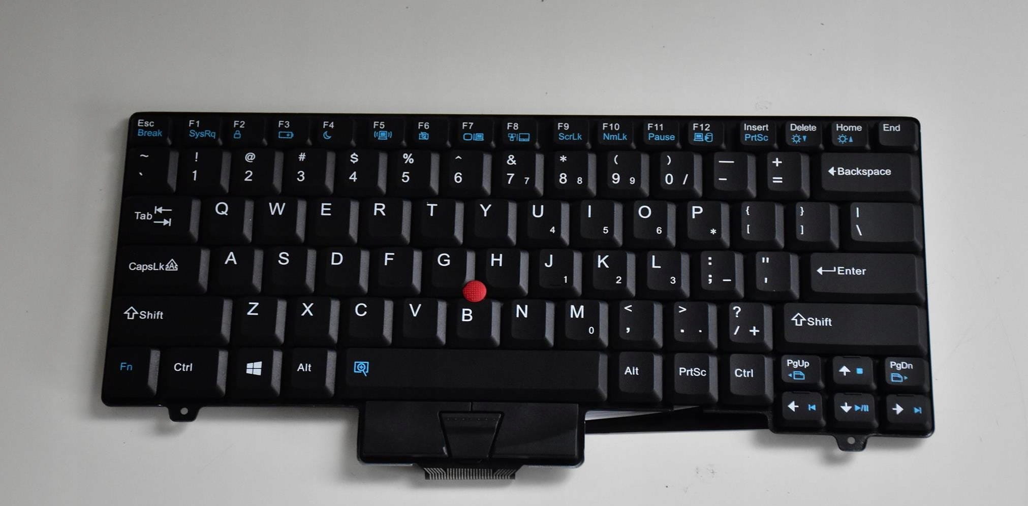 Nowa Klawiatura do Lenovo ThinkPad L420 L520 2 Klawiatura Lenovo ThinkPad L420 L520 z czerwonym TrackPointem i złączem montażowym