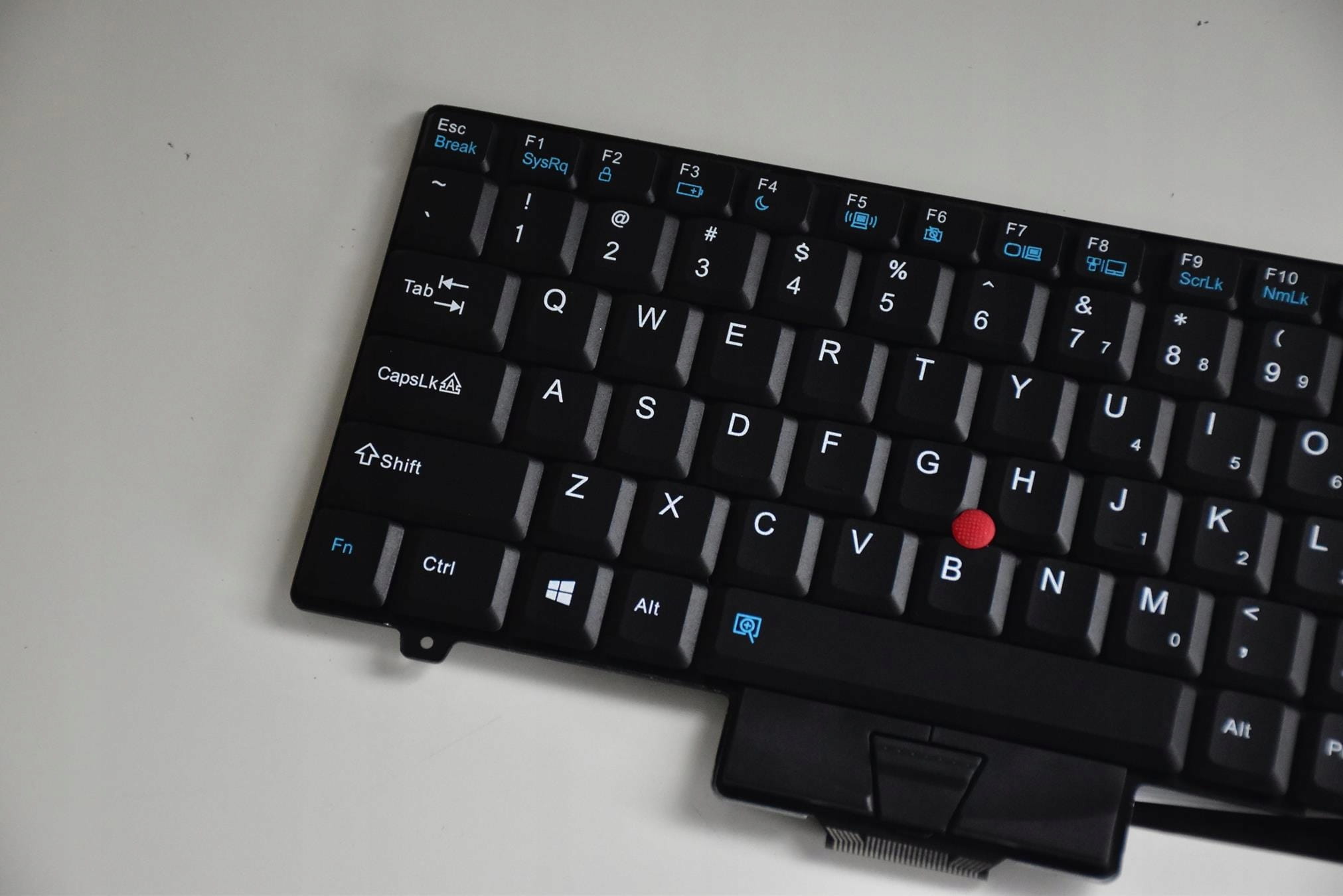 Nowa Klawiatura do Lenovo ThinkPad L420 L520 3 Lewy fragment klawiatury Lenovo ThinkPad L420 L520 z klawiszami funkcyjnymi i TrackPointem
