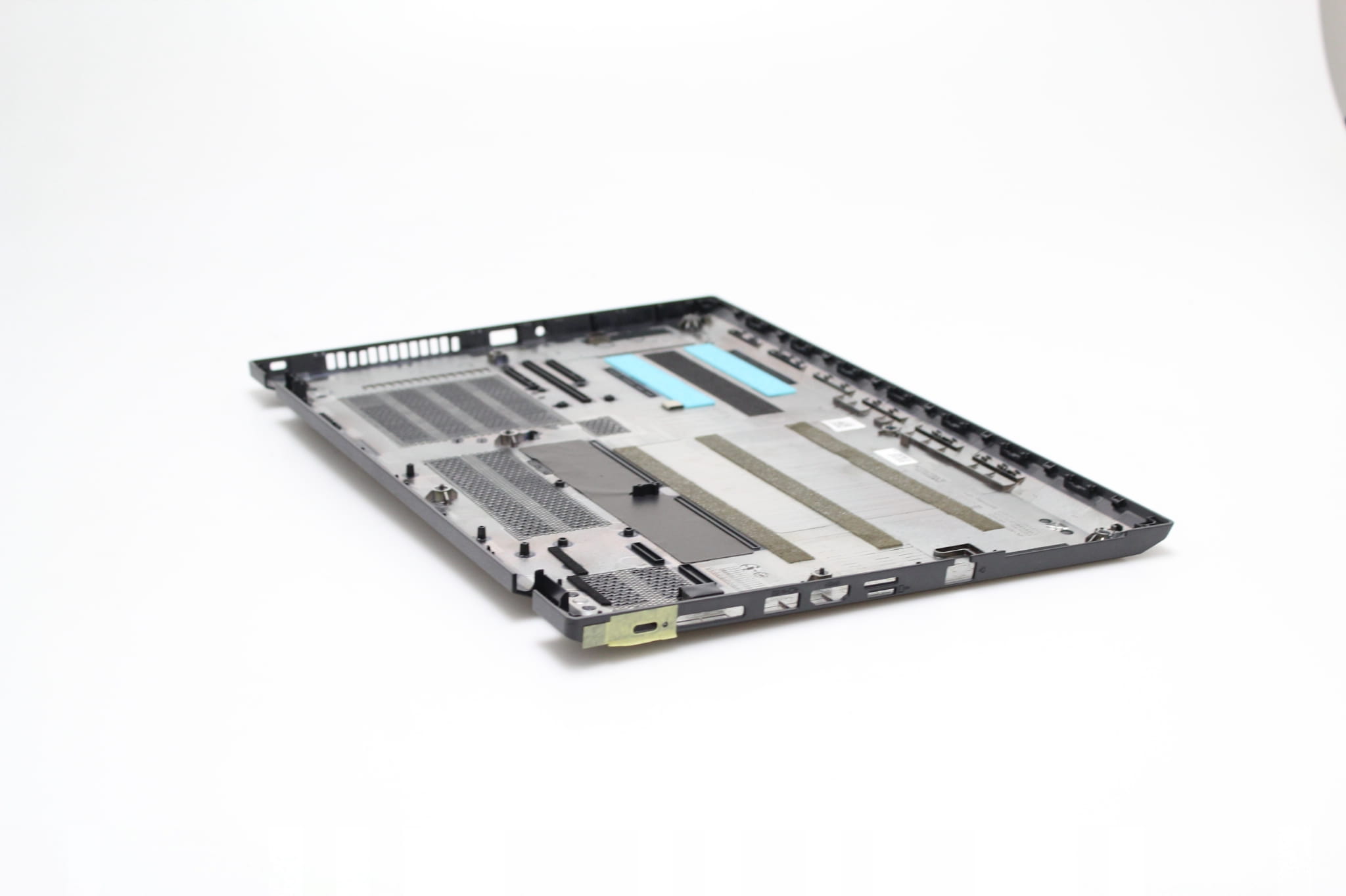 Nowa Dolna Pokrywa Lenovo ThinkPad L580 L590 3 Wewnętrzna część dolnej obudowy Lenovo ThinkPad L580 i L590 z mocowaniami