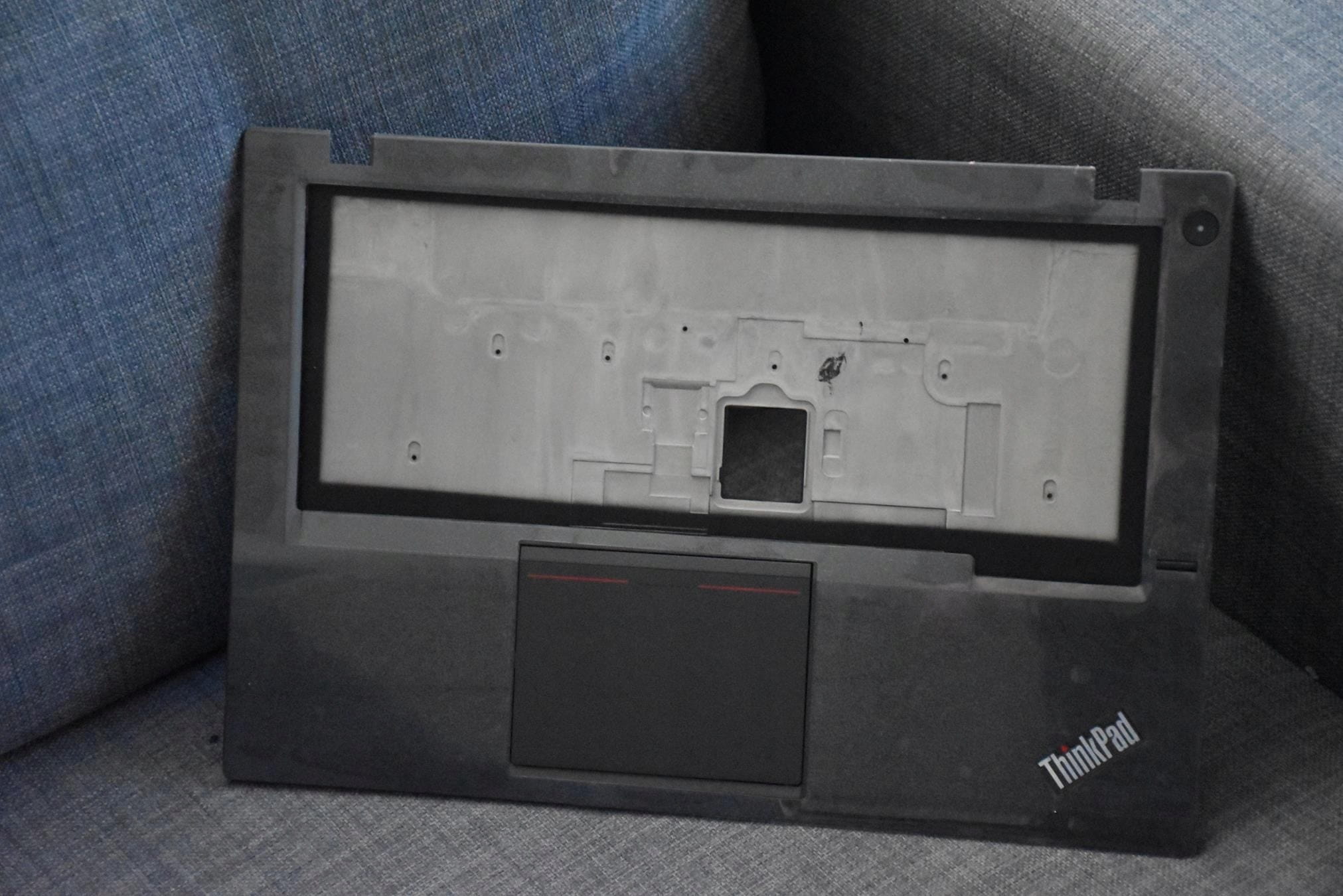 Nowy Palmrest TouchPad Lenovo T450s T440s 4 Czarny palmrest Lenovo ThinkPad T440s i T450s z TouchPadem i logo ThinkPad